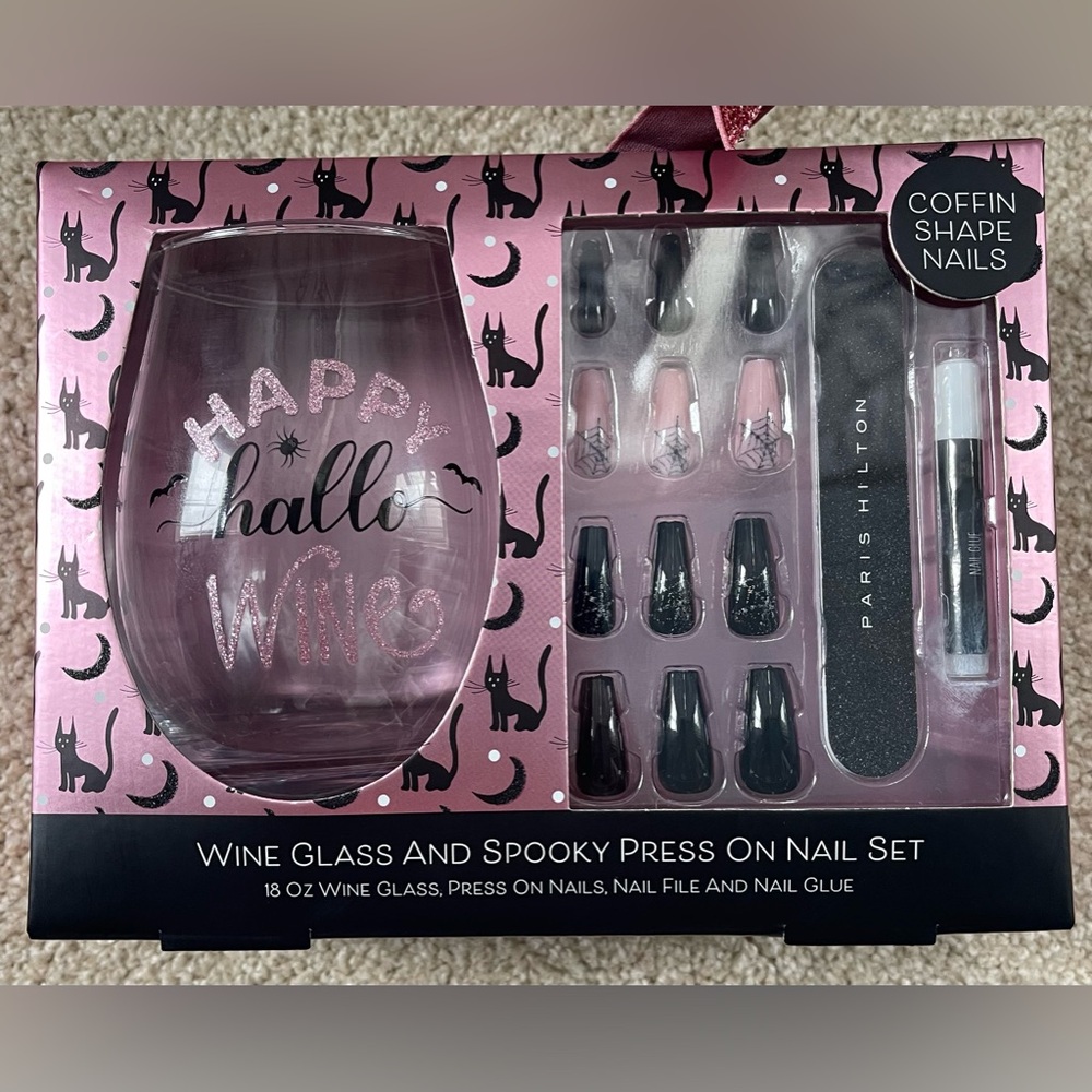 NIB Wine Glass and Spooky Press On Nail Set Pink and Black Paris Hilton
